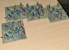 Load image into Gallery viewer, Large collection of nicely painted 1:72 figures Napoleonic