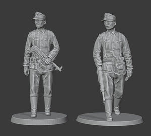 Figures Wehrmacht-Marching-Officers-Stretcher Bearer-Wehrmachtgirls